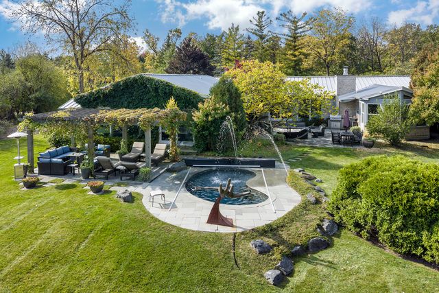 1551 Mill Trail, Highland Park, IL 60035