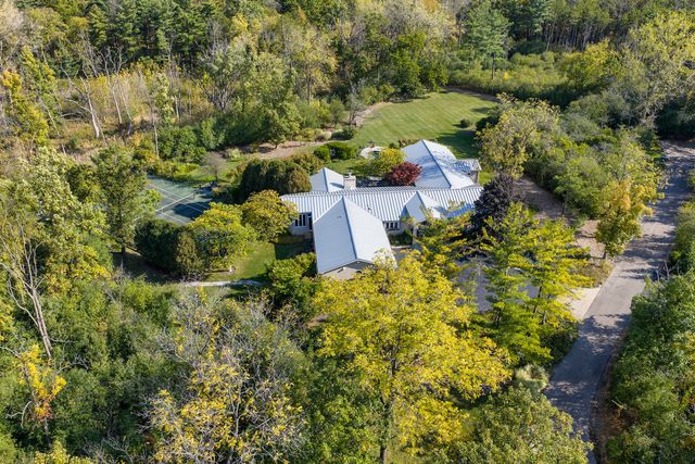 1551 Mill Trail, Highland Park, IL 60035