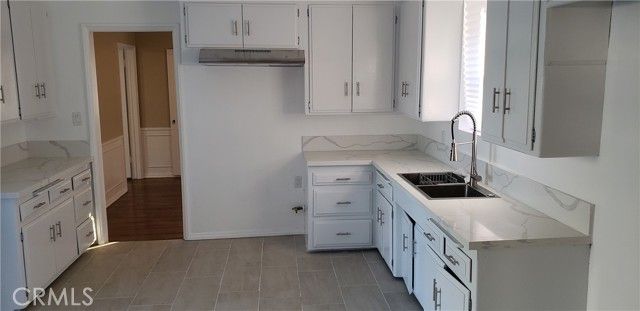 2915 W 95th, Inglewood, CA 90305