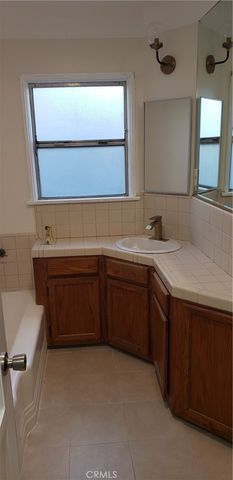 2915 W 95th, Inglewood, CA 90305