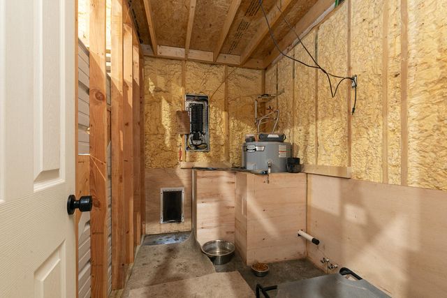 1798 E 328th Road, Bolivar, MO 65613