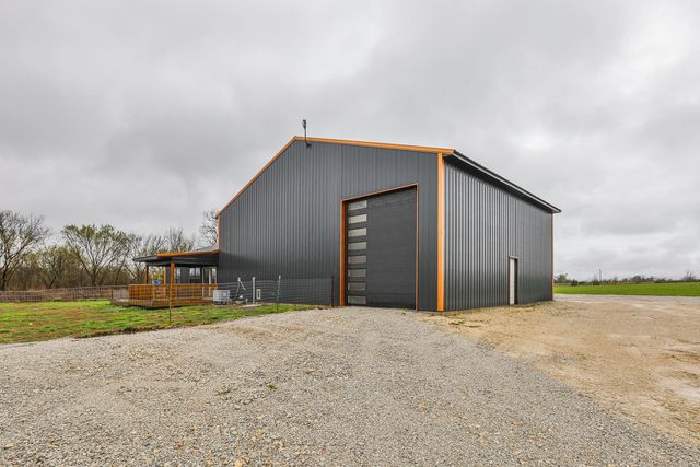 1798 E 328th Road, Bolivar, MO 65613