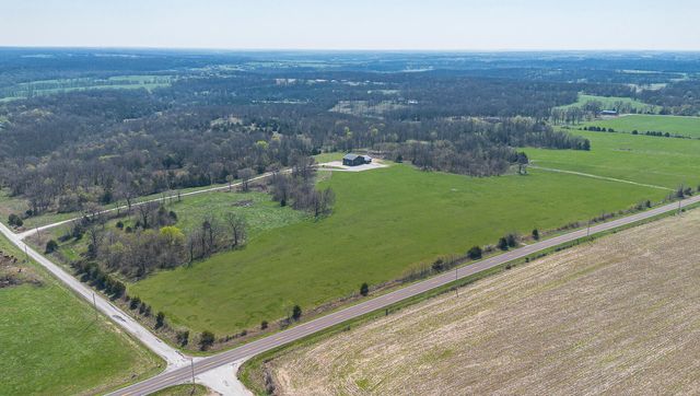 1798 E 328th Road, Bolivar, MO 65613