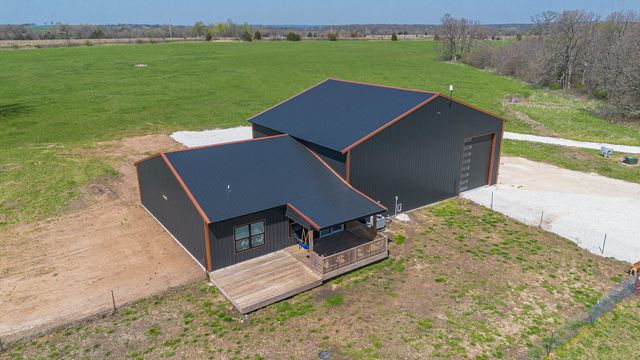 1798 E 328th Road, Bolivar, MO 65613