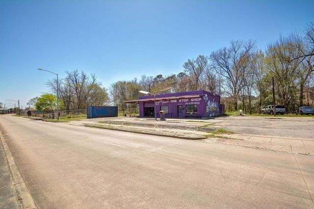 4423 Yale Street, Houston, TX 77018