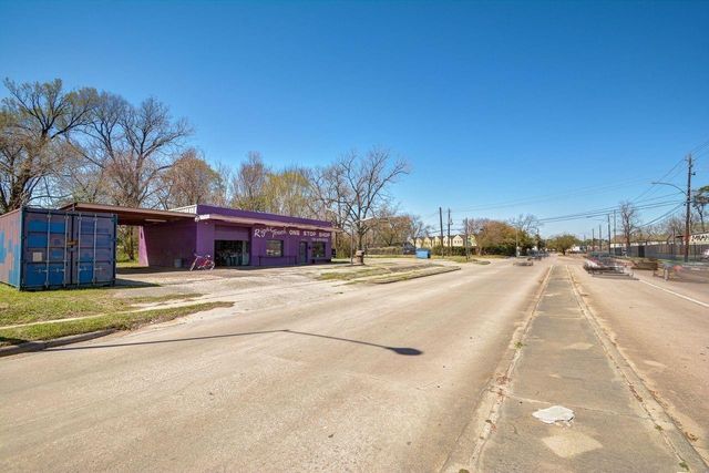 4423 Yale Street, Houston, TX 77018