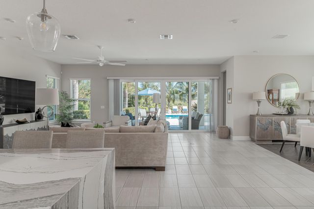 1280 NE Langford Lane, Jensen Beach, FL 34957