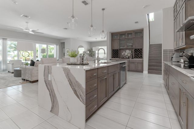1280 NE Langford Lane, Jensen Beach, FL 34957