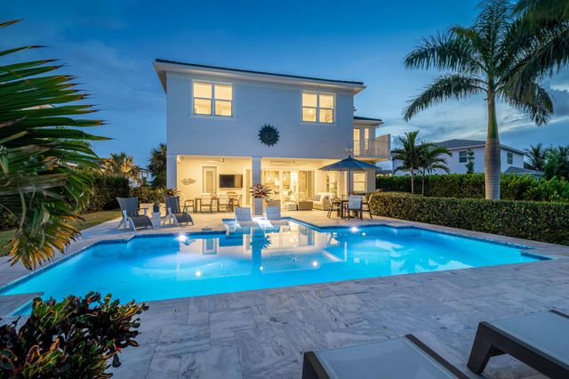 1280 NE Langford Lane, Jensen Beach, FL 34957