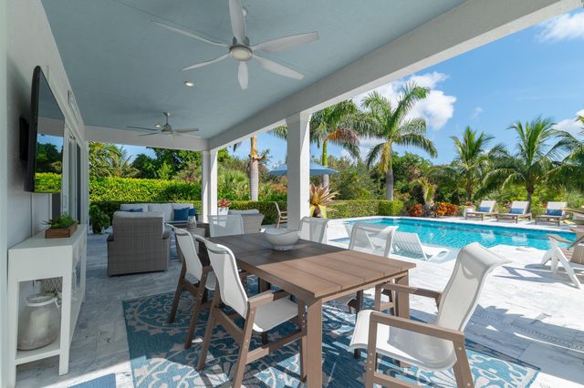 1280 NE Langford Lane, Jensen Beach, FL 34957