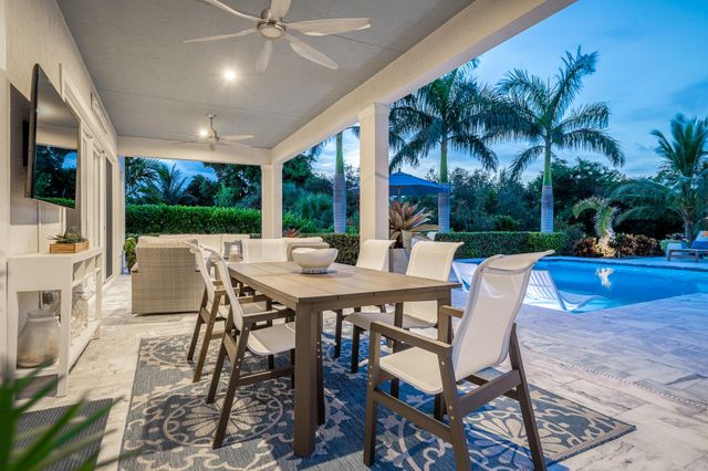 1280 NE Langford Lane, Jensen Beach, FL 34957