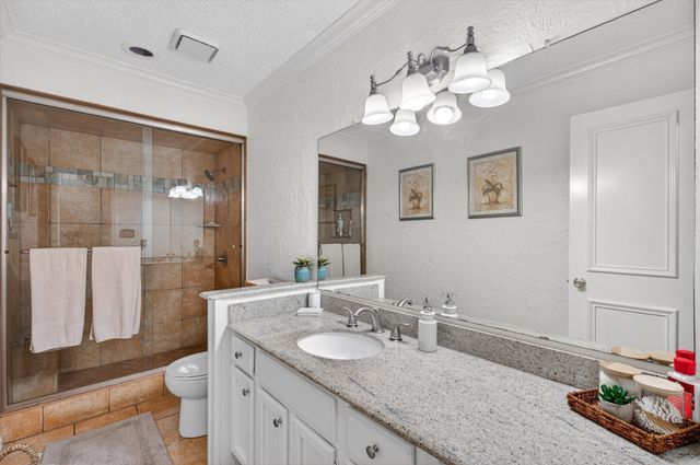527 Falling Leaves Drive, Duncanville, TX 75116