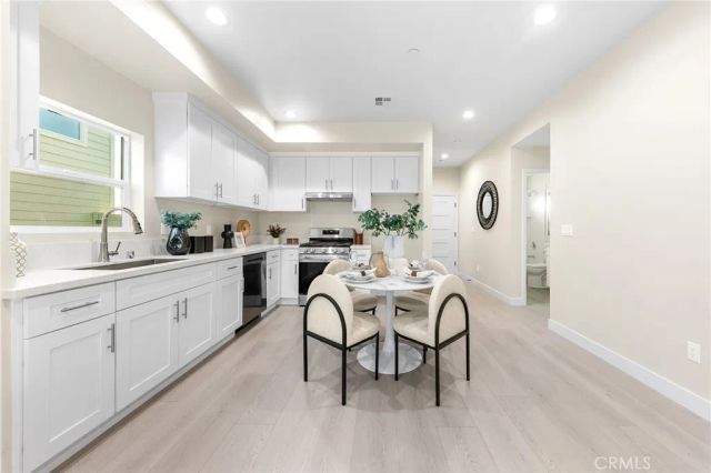 650 W Grand Avenue, Pomona, CA 91766