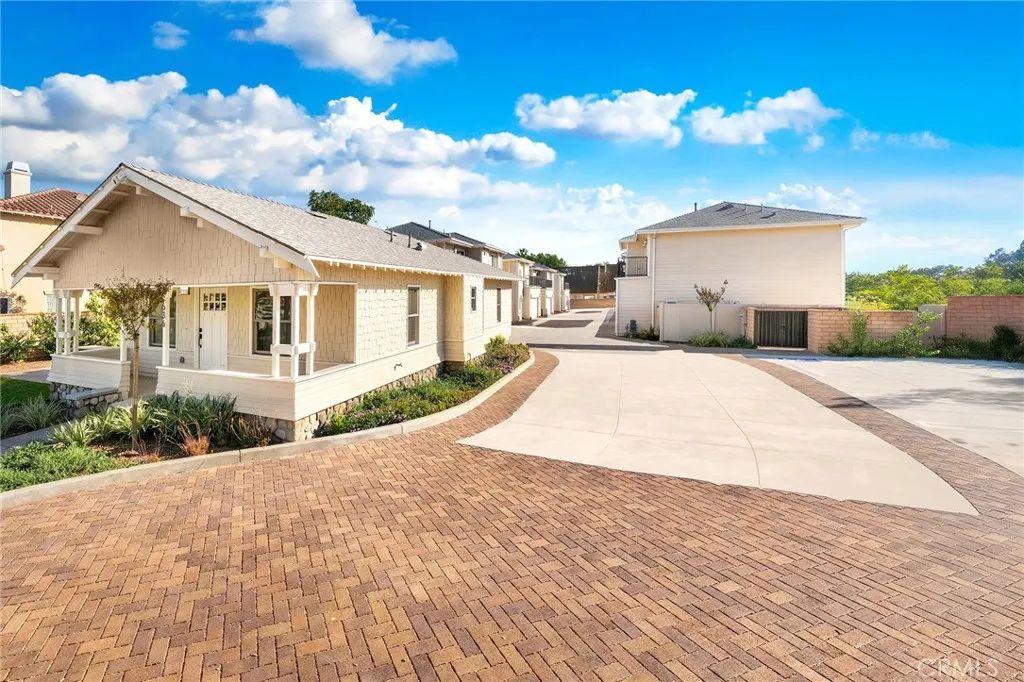 650 W Grand Avenue, Pomona, CA 91766