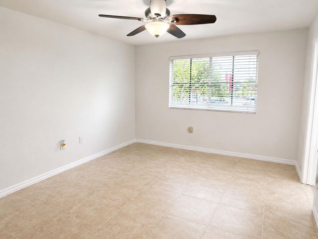 6007 SW 19TH Street, North Lauderdale, FL 33068