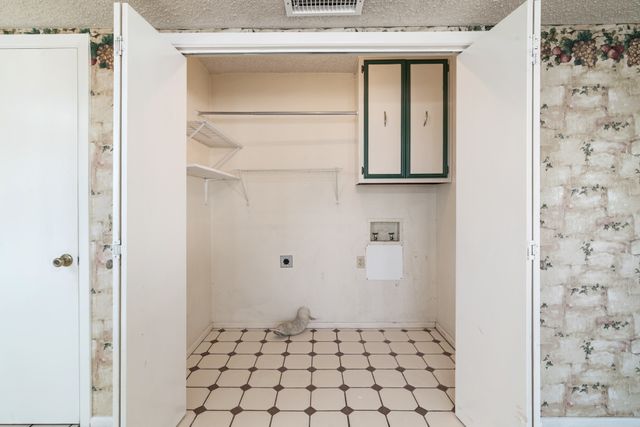 3185 Ridgeview Road, Paris, TX 75460