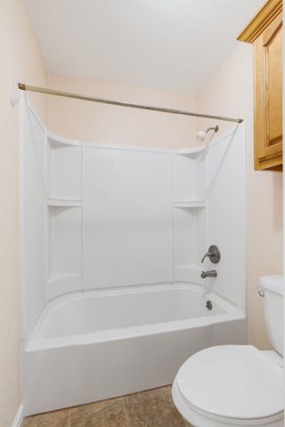 3185 Ridgeview Road, Paris, TX 75460