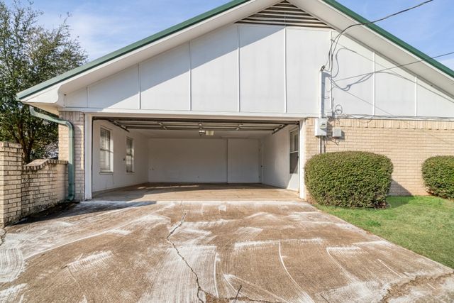 3185 Ridgeview Road, Paris, TX 75460