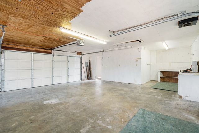 3185 Ridgeview Road, Paris, TX 75460