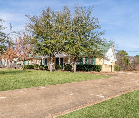 3185 Ridgeview Road, Paris, TX 75460