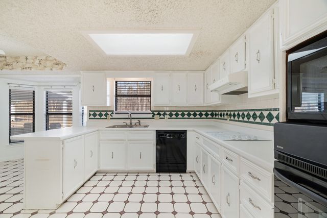 3185 Ridgeview Road, Paris, TX 75460