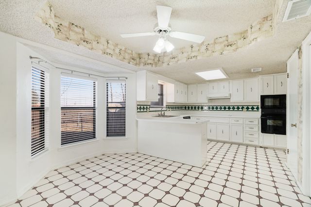 3185 Ridgeview Road, Paris, TX 75460