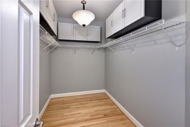 7100 Pinebrook RD, Williamsburg, VA 23188