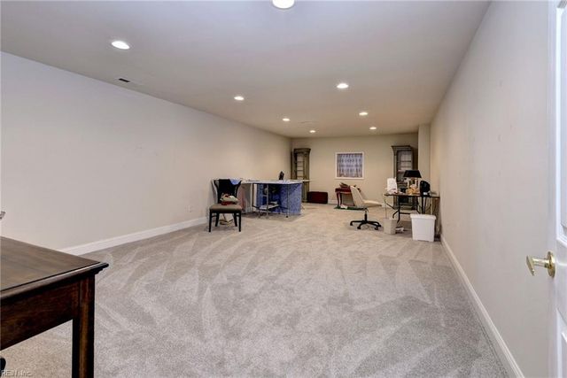 7100 Pinebrook RD, Williamsburg, VA 23188