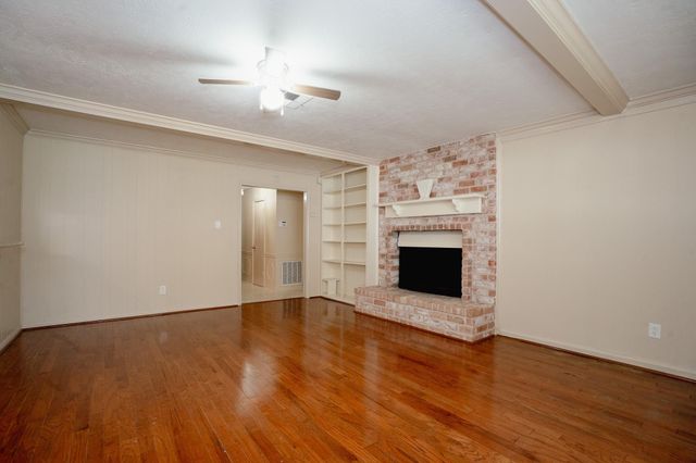 15118 Carol Chase Circle, Missouri City, TX 77489