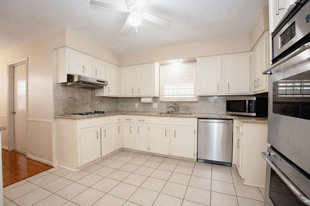 15118 Carol Chase Circle, Missouri City, TX 77489