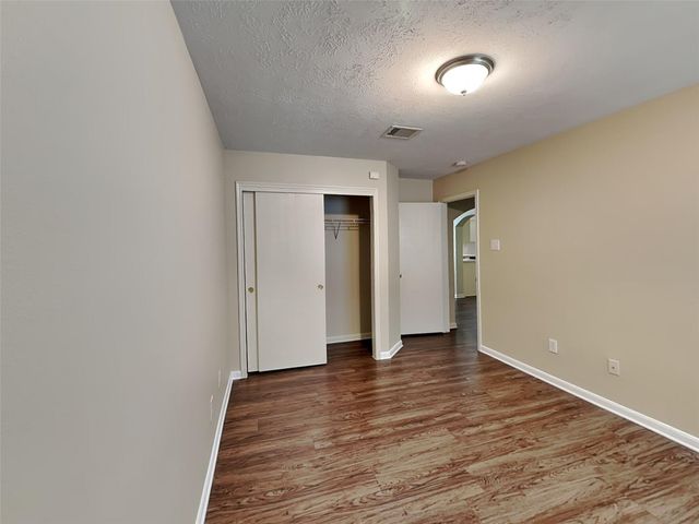 11010 Heather Bluff Lane, Houston, TX 77075