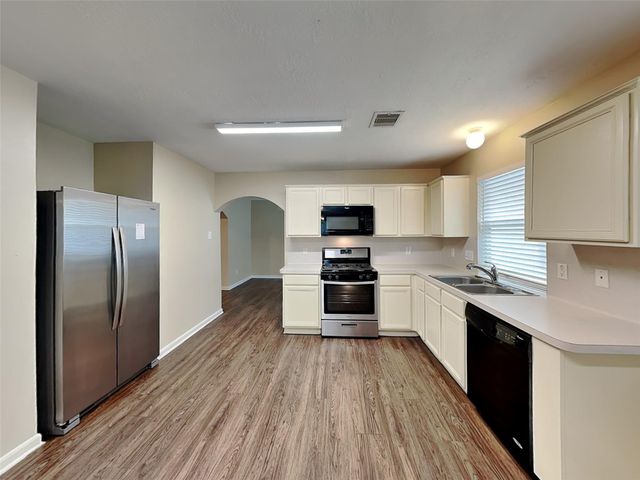 11010 Heather Bluff Lane, Houston, TX 77075