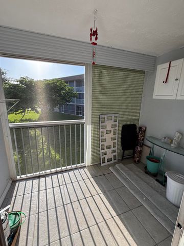 200 VILLAGE GREEN E 218, Palm Springs, FL 33461