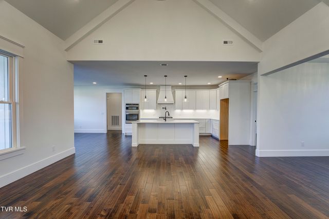 1217 Brumit Field, Johnson City, TN 37615