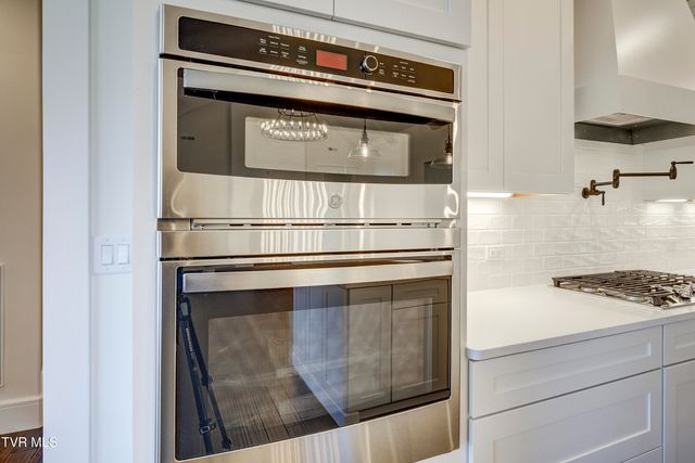 1217 Brumit Field, Johnson City, TN 37615