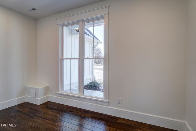 1217 Brumit Field, Johnson City, TN 37615