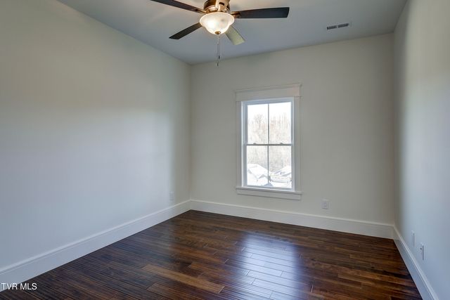 1217 Brumit Field, Johnson City, TN 37615