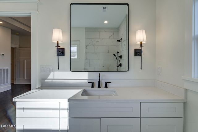 1217 Brumit Field, Johnson City, TN 37615