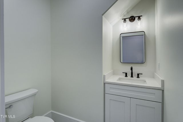 1217 Brumit Field, Johnson City, TN 37615