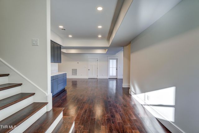 1217 Brumit Field, Johnson City, TN 37615