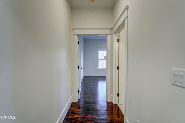 1217 Brumit Field, Johnson City, TN 37615