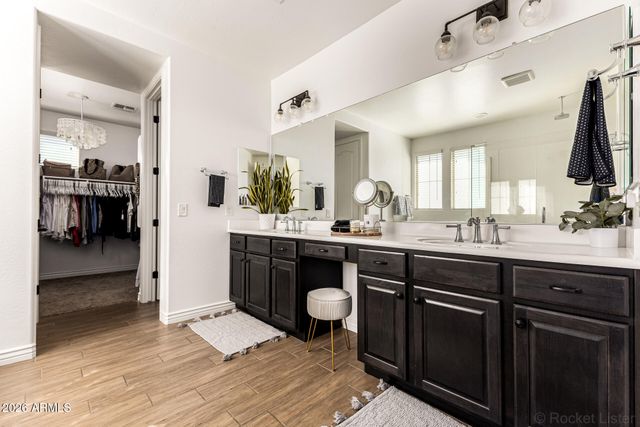 8502 W MYRTLE Avenue, Glendale, AZ 85305