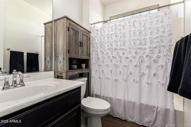 8502 W MYRTLE Avenue, Glendale, AZ 85305