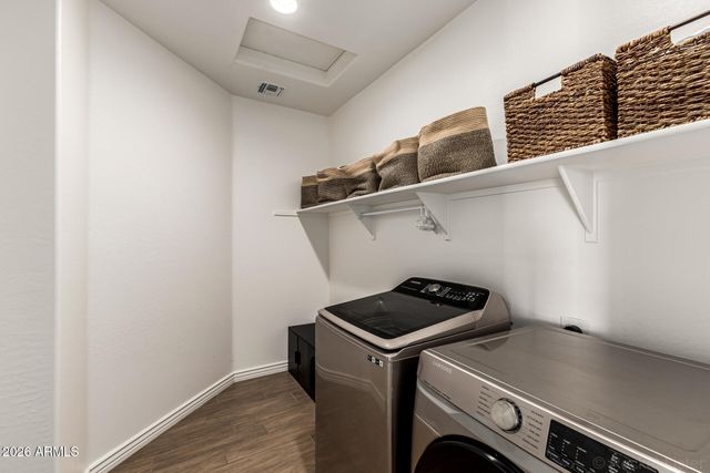 8502 W MYRTLE Avenue, Glendale, AZ 85305