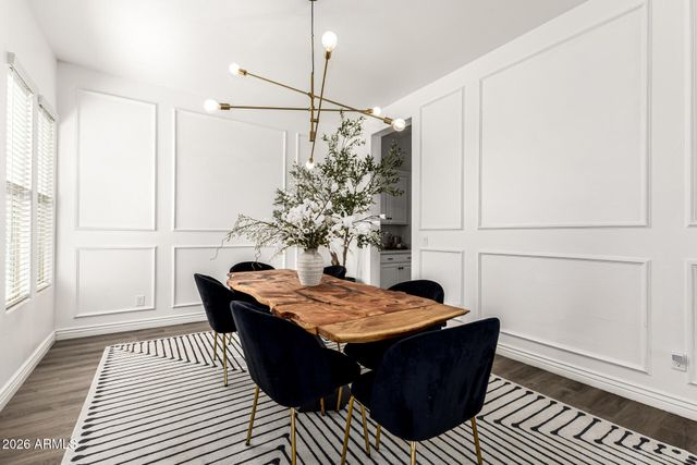 8502 W MYRTLE Avenue, Glendale, AZ 85305