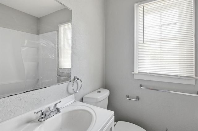2513 16TH AVENUE W, Bradenton, FL 34205