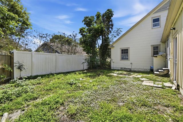 2513 16TH AVENUE W, Bradenton, FL 34205