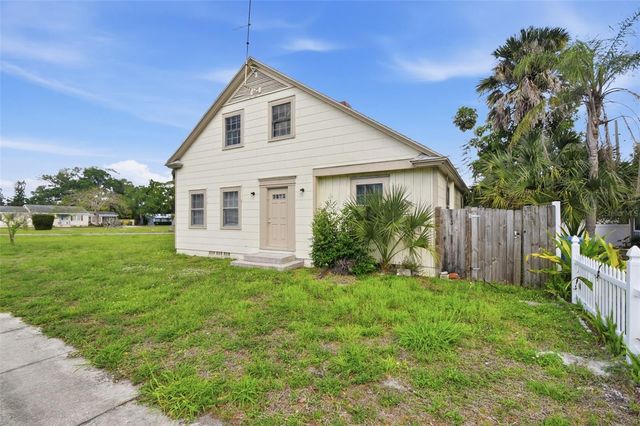 2513 16TH AVENUE W, Bradenton, FL 34205