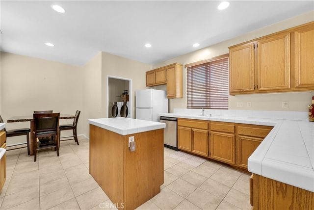 32859 Fairmont, Lake Elsinore, CA 92530