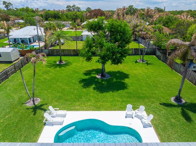 5064 SE Horseshoe Point Road, Stuart, FL 34997